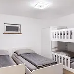 Nicolle In Апартаменты Заутенс